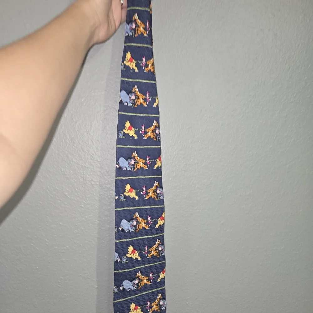 Vintage Winnie The Pooh 100 Acre Collection Tie